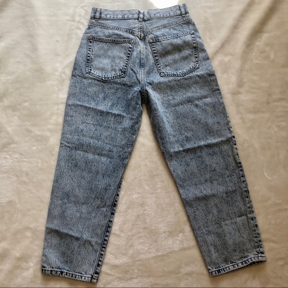 ASOS High-Rise Mom Jean Size 26 - Picture 3 of 10